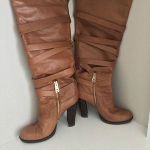 🔥Authentic Michael Kors leather boots 7.5🔥
